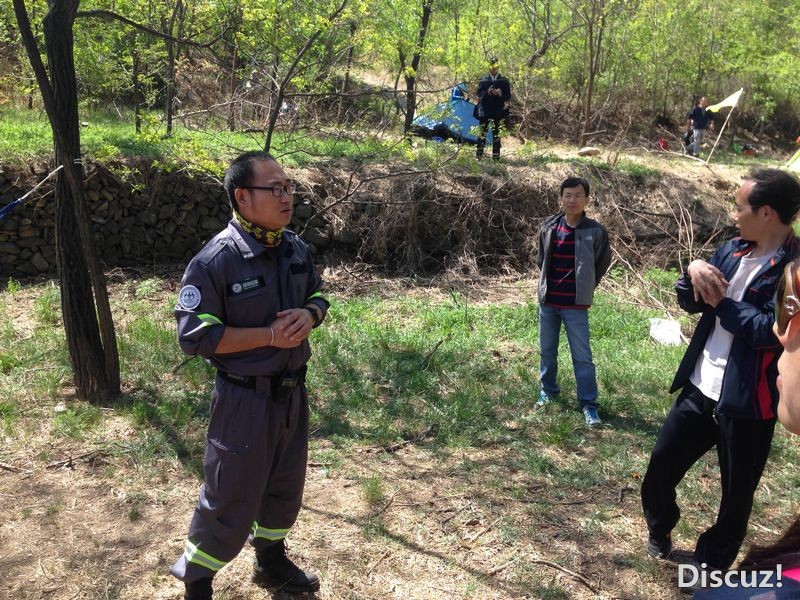 鲍鱼给学生家长上野外课